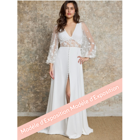 Robe de mariée longue  bohème à manches longues en tulles 3D perlé by Lambert Créations