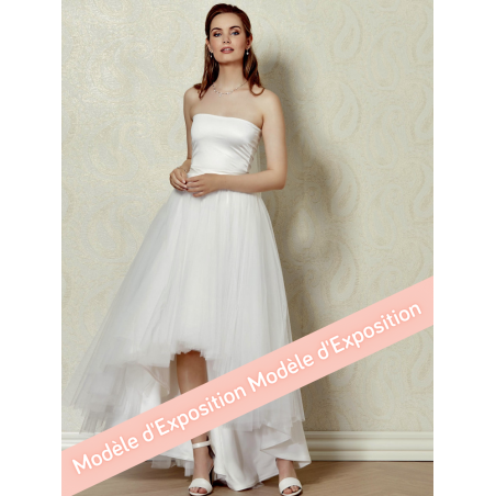 Jupe forme tutu asymétrique en tulle fin. Création by Lilly