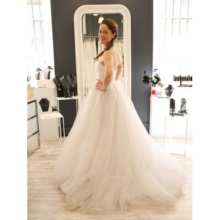 Robe de mariée bustier style princesse, tulle brodé, Atelier Emelia