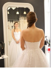 Robe de mariée bustier style princesse, tulle brodé, Atelier Emelia