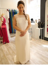 Robe de mariée longue tout en soie.