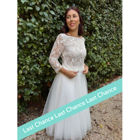 Top en tulle brodé, dos nu et manches 3/4 by Atelier de Juliette