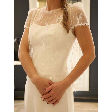 Top en tulle brodé français, manches courtes