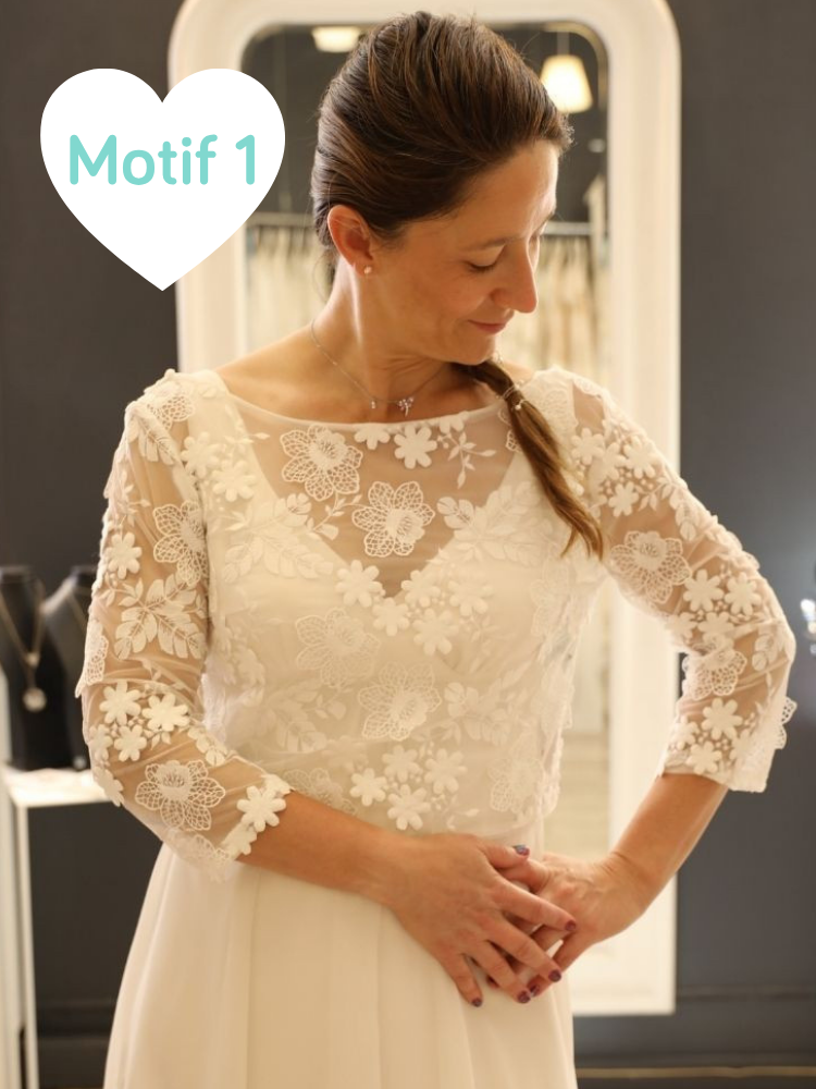 Top manche longue en tulle avec broderie 3D