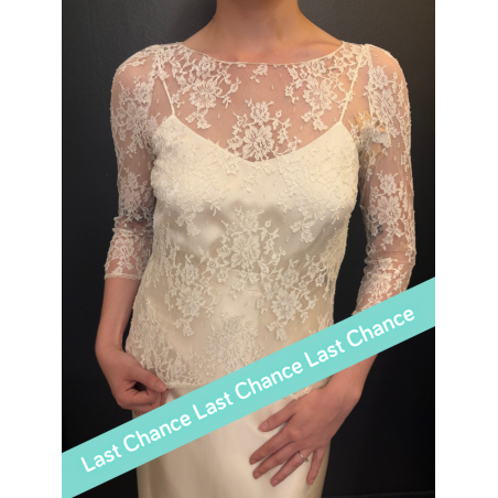 Top de mariage en dentelle de Calais et soie