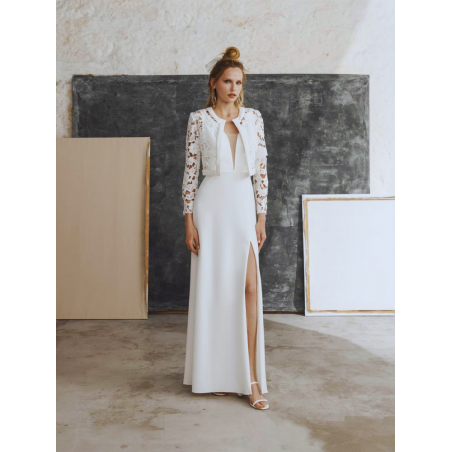 Veste courte mariee en guipue à manches longues  Modèle Marylise by Rembo Atelier.