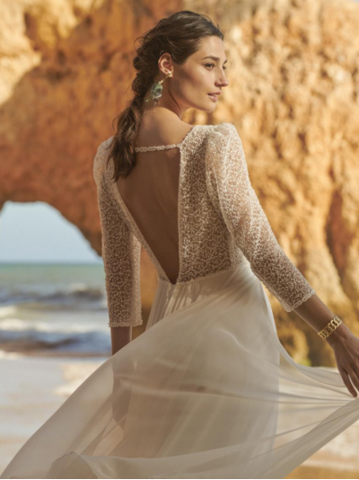 Robe de mariée longue fluide by Rembo Styling